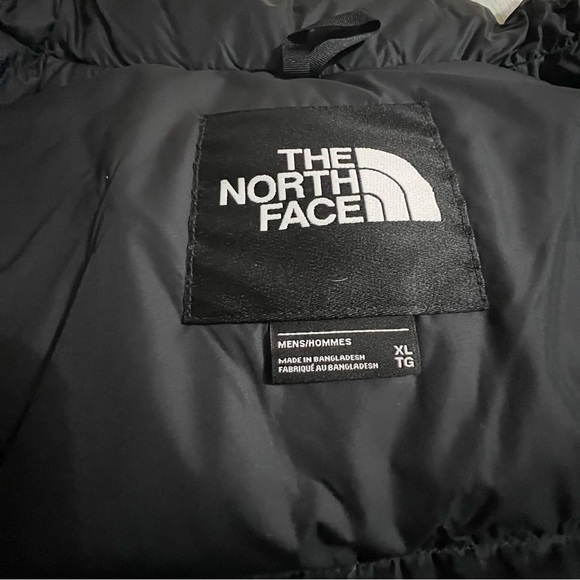 The North Face 1996 Retro Nuptse 700-Down Insulated Jacket Color Wasabi - Picture 12 of 16